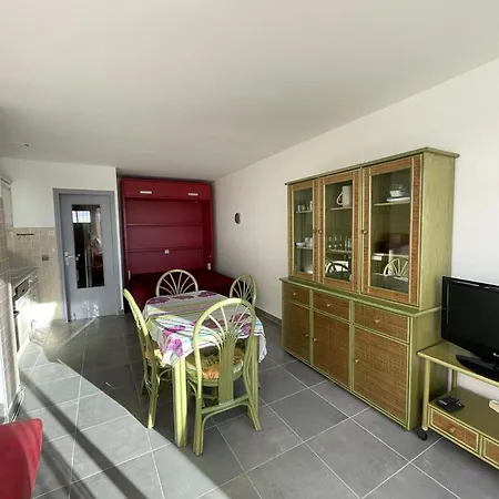 6 Personnes Heliopolis - K 204 By Agn *